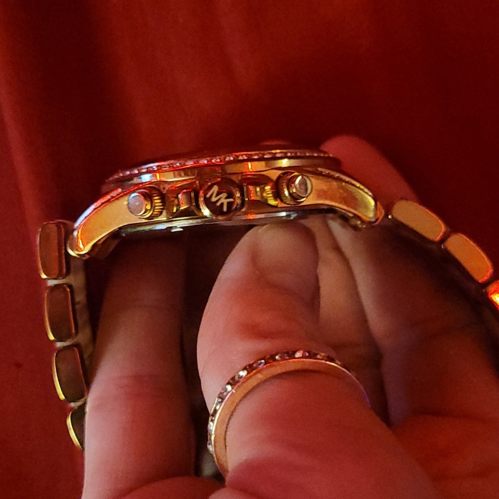 MK watch - Picture 6 of 6